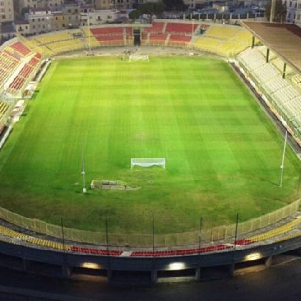 Stadio Ceravolo 2 Serie B: abbonamenti 2023-2024 classifica provvisoria, il Catanzaro scala posizioni