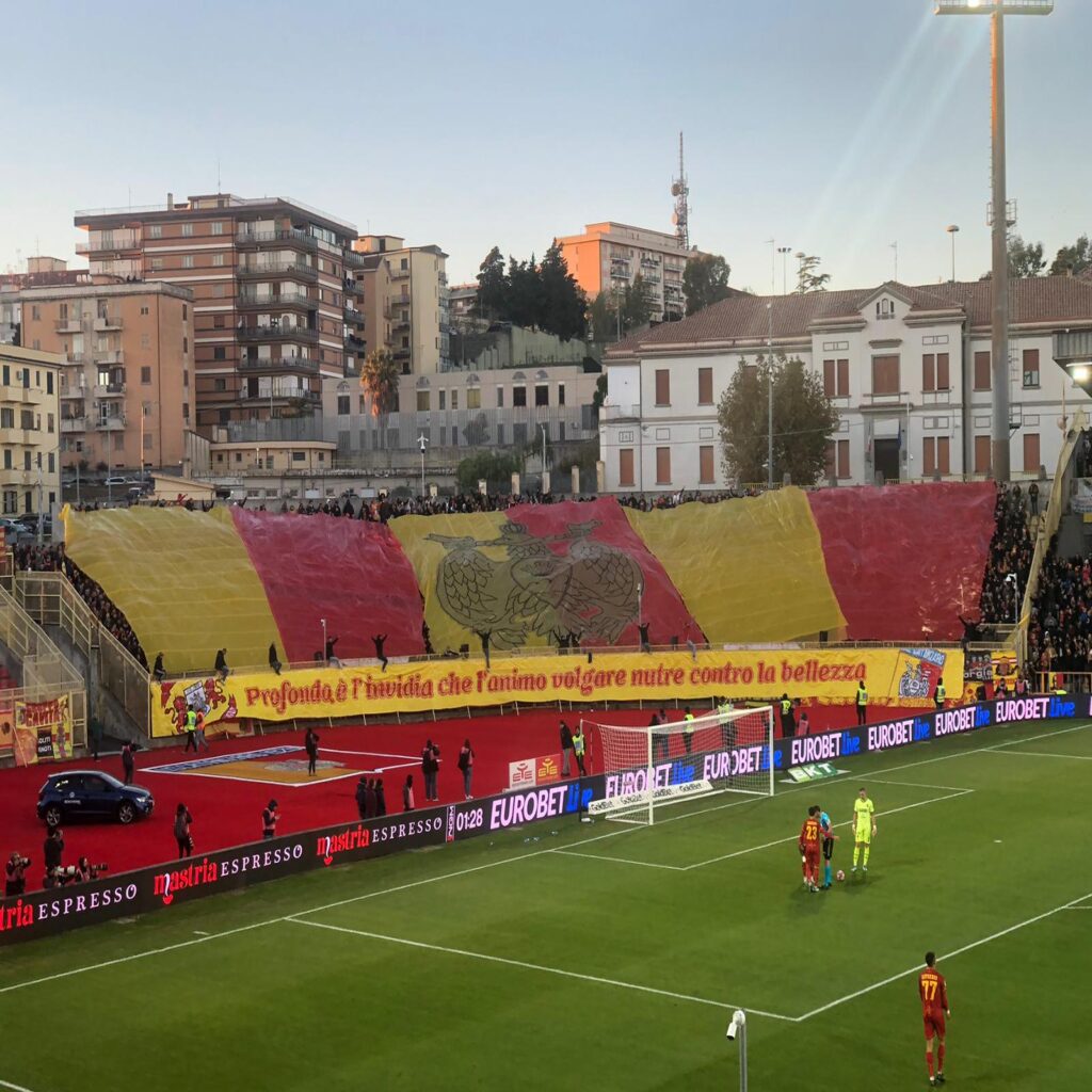 Curvaderby Dalla provocazione di Tutino alla purga di Iemmello, il derby di uomini e caporali (video e foto)