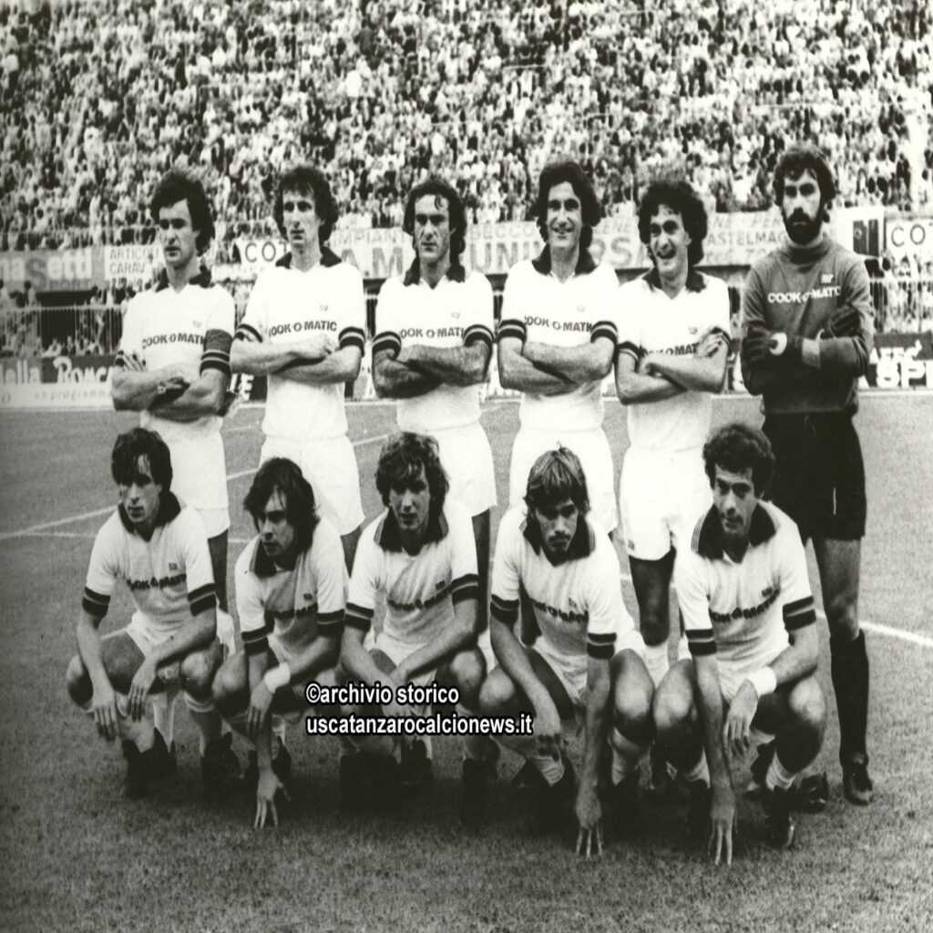 Ranieri Bologna Catanzaro 1980 81 Sir Claudio Ranieri lascia il calcio e con sè 8 anni di Catanzaro, li ripercorriamo attraverso 29 scatti del nostro archivio storico.