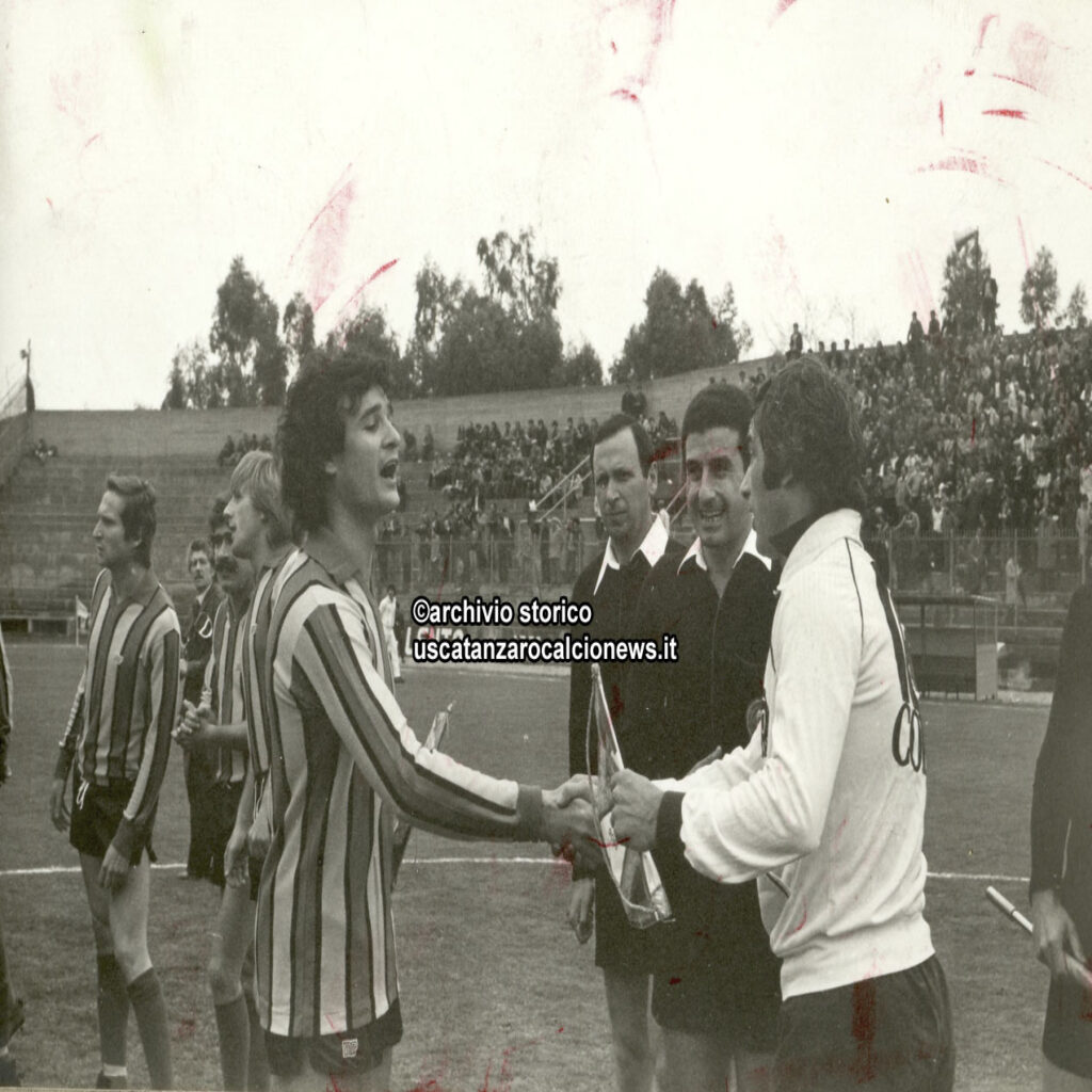 Ranieri Catanzaro Como 1978 79 Sir Claudio Ranieri lascia il calcio e con sè 8 anni di Catanzaro, li ripercorriamo attraverso 29 scatti del nostro archivio storico.