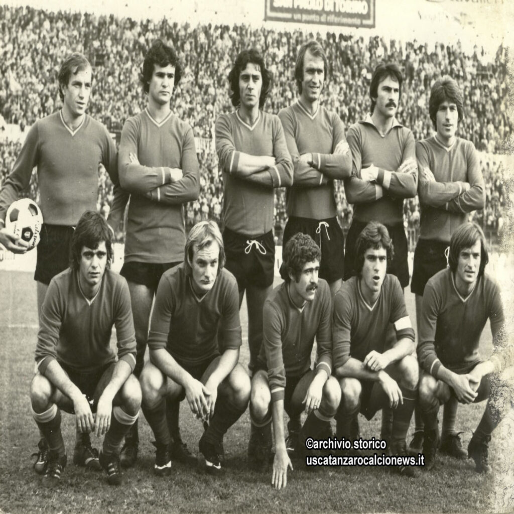 Ranieri Juventus Catanzaro 1976 77 Sir Claudio Ranieri lascia il calcio e con sè 8 anni di Catanzaro, li ripercorriamo attraverso 29 scatti del nostro archivio storico.